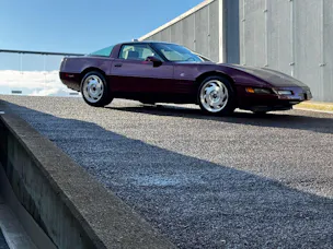 CHEVROLET Corvette C4 | 40th Anniversary | Concours Zustand | MFK-Veteran | Panorama-Dach