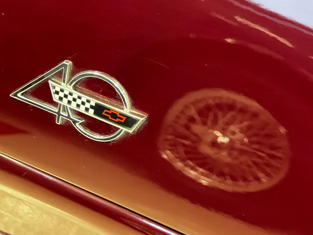 CHEVROLET Corvette C4 | 40th Anniversary | Concours Zustand | MFK-Veteran | Panorama-Dach