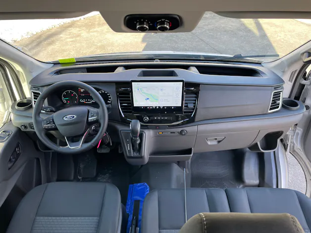 FORD Transit 460 L4H3 RWD A 18-Sitzer mit Standheizung und Rückfahrkamera