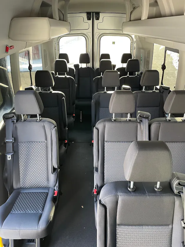 FORD Transit 460 L4H3 RWD A 18-Sitzer mit Standheizung und Rückfahrkamera