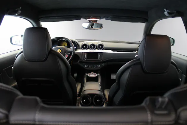 FERRARI Ferrari FF – V12, 4-Sitzer & einzigartiger Ferrari GT