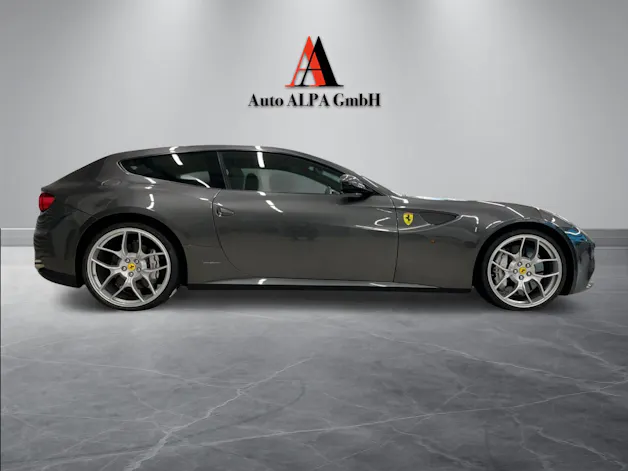 FERRARI Ferrari FF – V12, 4-Sitzer & einzigartiger Ferrari GT