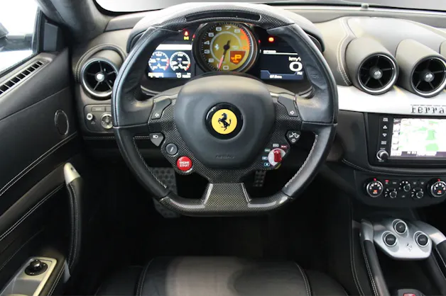 FERRARI Ferrari FF – V12, 4-Sitzer & einzigartiger Ferrari GT