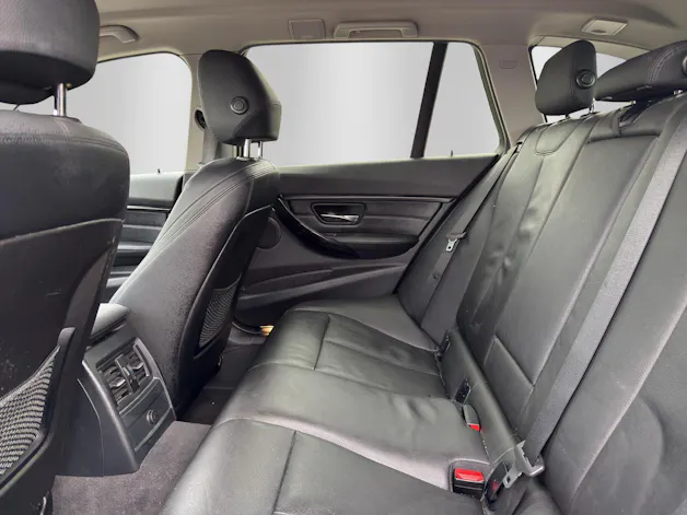 BMW 320d xDrive Touring Sport Line Steptronic