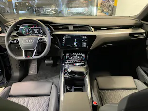 AUDI e-tron 55 S Line quattro