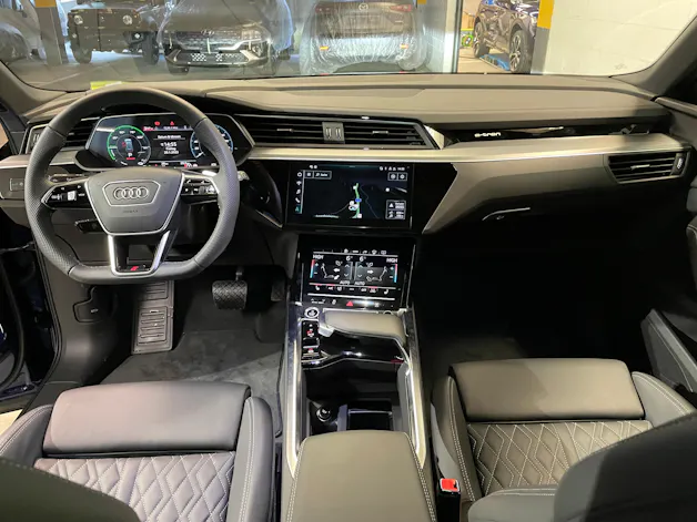 AUDI e-tron 55 S Line quattro