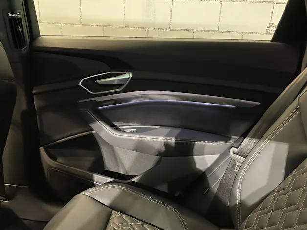 AUDI e-tron 55 S Line quattro