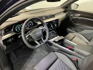 AUDI e-tron 55 S Line quattro