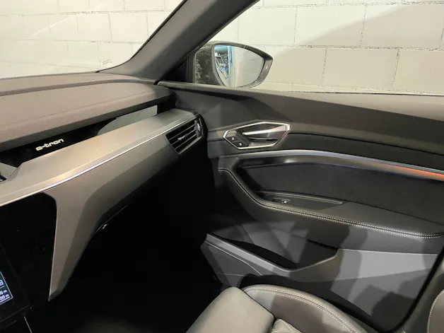 AUDI e-tron 55 S Line quattro