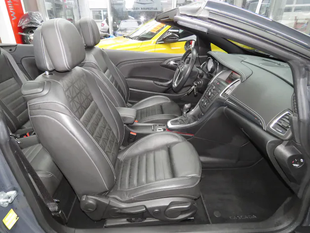 OPEL Cascada 1.6i 16V Cosmo