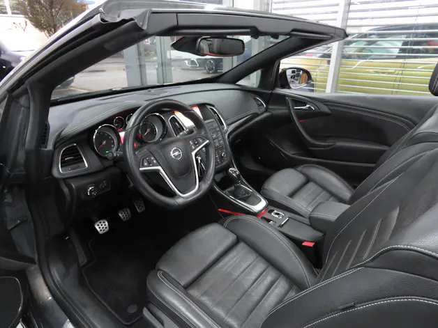 OPEL Cascada 1.6i 16V Cosmo