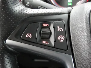 OPEL Cascada 1.6i 16V Cosmo