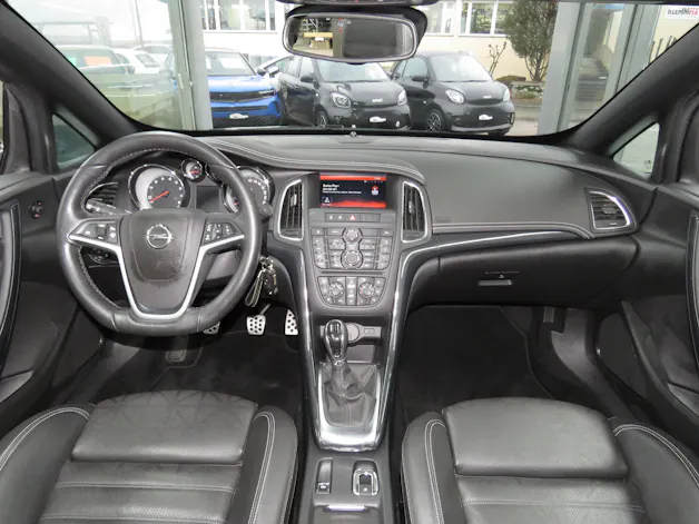 OPEL Cascada 1.6i 16V Cosmo