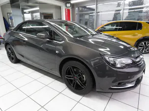 OPEL Cascada 1.6i 16V Cosmo