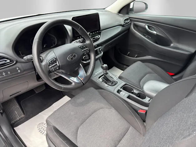 HYUNDAI i30 Wagon 1.5 T-GDi Amplia 48V MH DCT