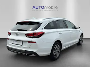 HYUNDAI i30 Wagon 1.5 T-GDi Amplia 48V MH DCT