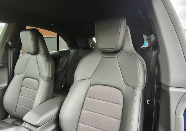 PORSCHE Macan 100kWh