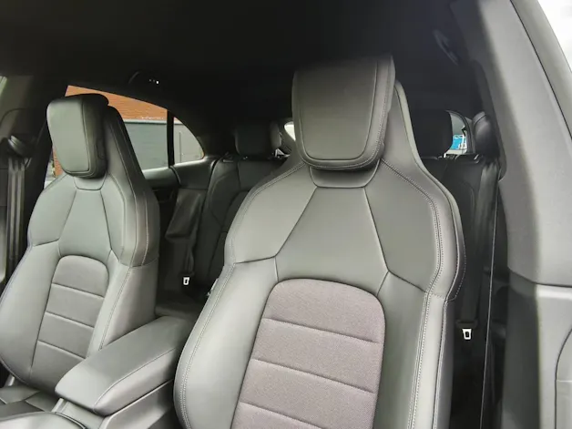 PORSCHE Macan 100kWh