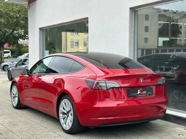 Tesla Tesla Model 3 Standard-Range Plus