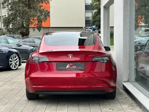 Tesla Tesla Model 3 Standard-Range Plus