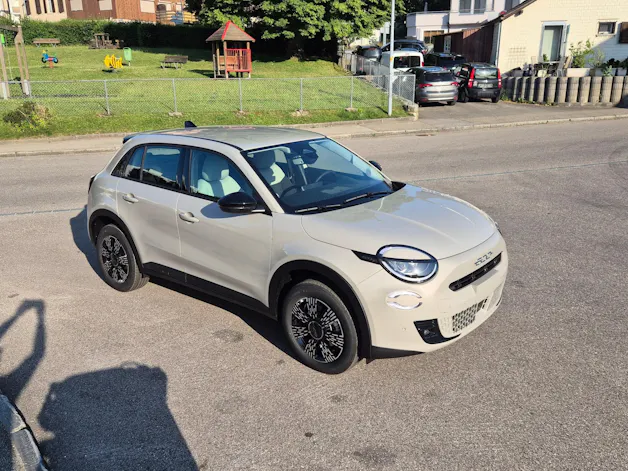 FIAT 600h Mild Hybrid Icon Swiss Edition