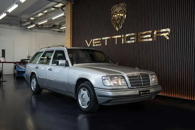 MERCEDES-BENZ E 220 T Automatic