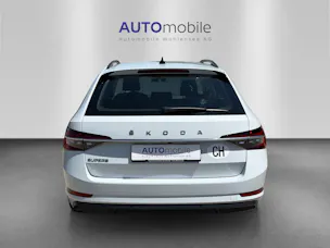 SKODA Superb Combi 2.0 TDi Ambition DSG