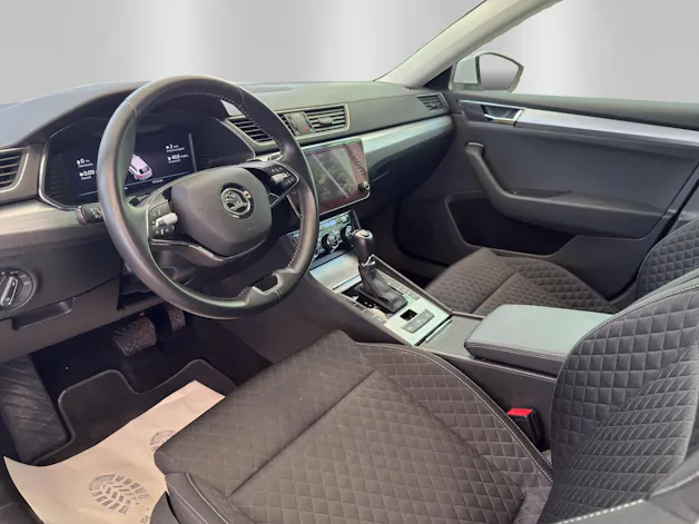 SKODA Superb Combi 2.0 TDi Ambition DSG