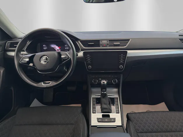 SKODA Superb Combi 2.0 TDi Ambition DSG