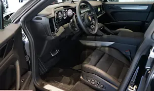 PORSCHE Cayenne Electric 113 kWh