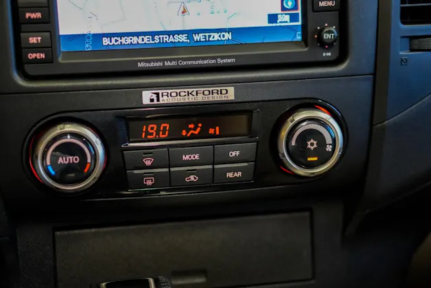 Mitsubishi Pajero 3.2 DI-D Intense Automatic