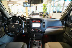 Mitsubishi Pajero 3.2 DI-D Intense Automatic