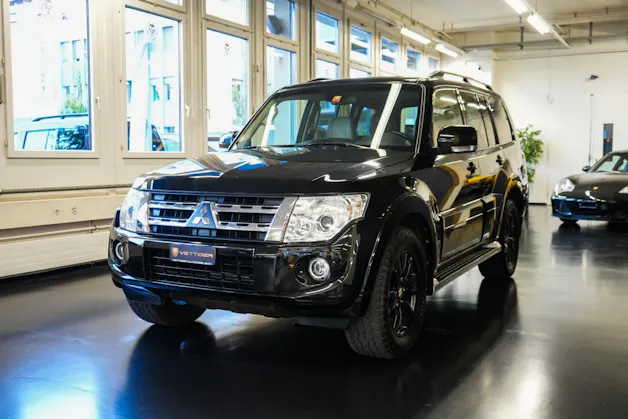 Mitsubishi Pajero 3.2 DI-D Intense Automatic