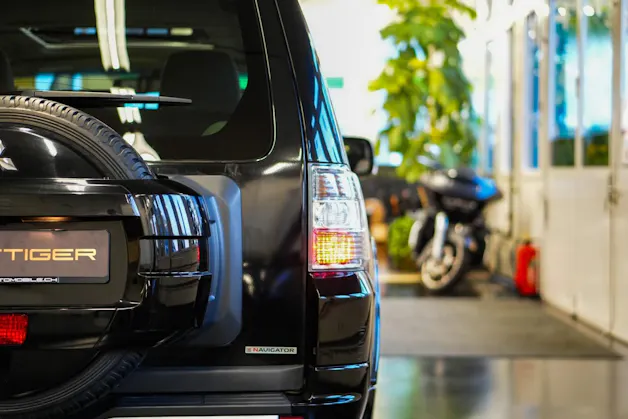 Mitsubishi Pajero 3.2 DI-D Intense Automatic