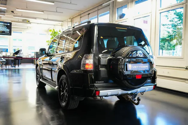 Mitsubishi Pajero 3.2 DI-D Intense Automatic