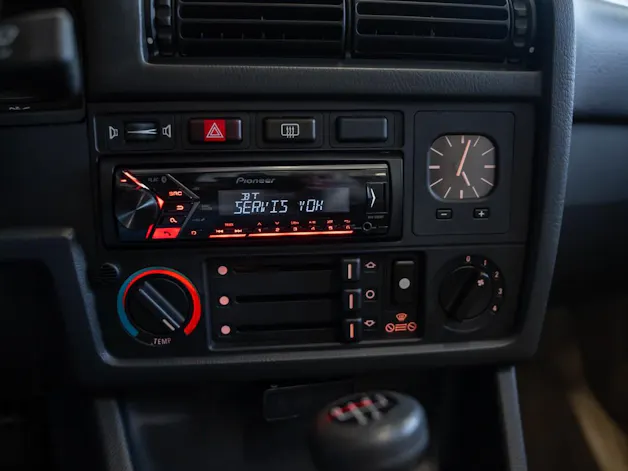 BMW 320i