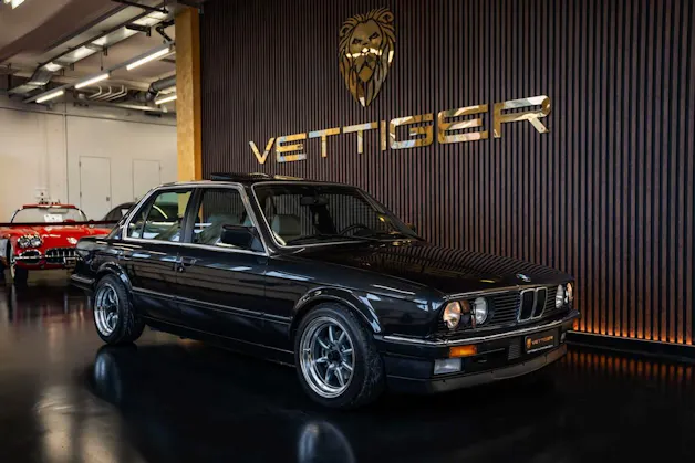 BMW 320i