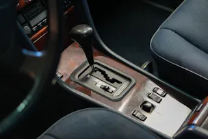 MERCEDES-BENZ E 280