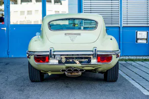 Jaguar E-Type V12 2+2 III