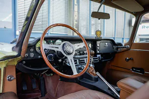 Jaguar E-Type V12 2+2 III