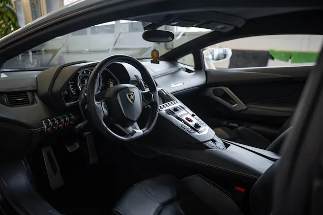 Lamborghini Aventador LP700-4 Coupé E-Gear