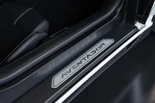 Lamborghini Aventador LP700-4 Coupé E-Gear