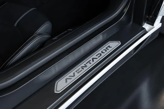 Lamborghini Aventador LP700-4 Coupé E-Gear