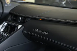 Lamborghini Aventador LP700-4 Coupé E-Gear
