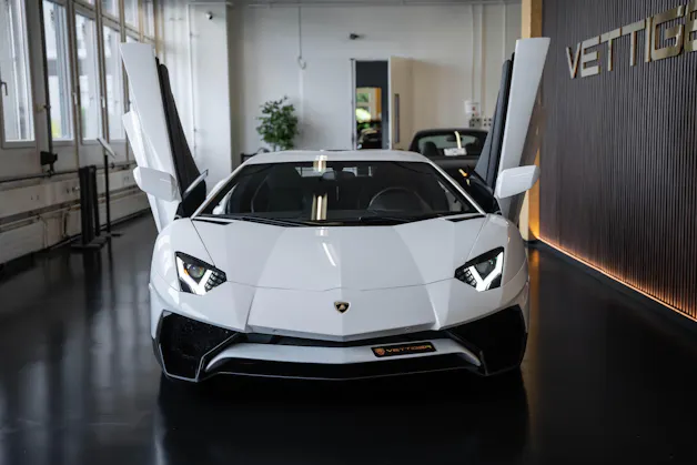 Lamborghini Aventador LP700-4 Coupé E-Gear