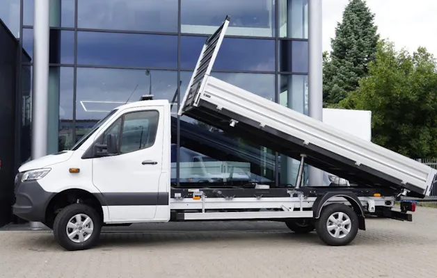 MERCEDES-BENZ Sprinter 319 CDI Standard 9G-TRONIC 4x4 Kipper