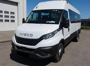 IVECO Daily 65 C 18H 24 Sitzer Reisebus