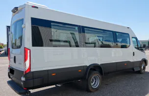 IVECO Daily 65 C 18H 24 Sitzer Reisebus