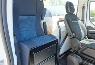 IVECO Daily 65 C 18H 24 Sitzer Reisebus