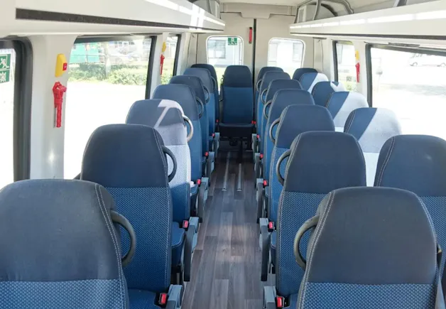 IVECO Daily 65 C 18H 24 Sitzer Reisebus